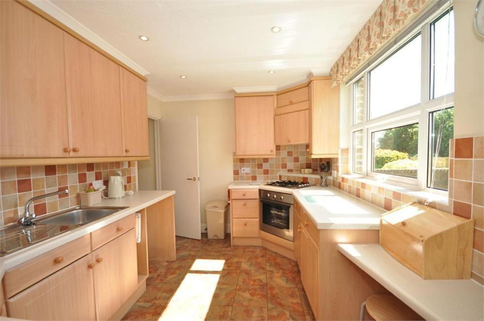 Thames View Apartments Staines-upon-Thames Ngoại thất bức ảnh